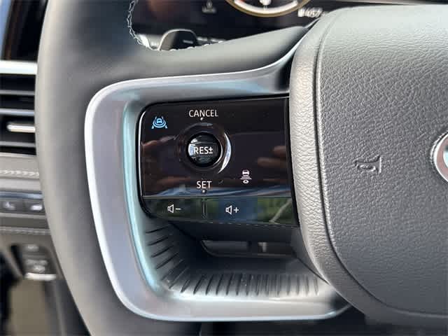 Thumbnail: 2026 INFINITI QX80 - 23