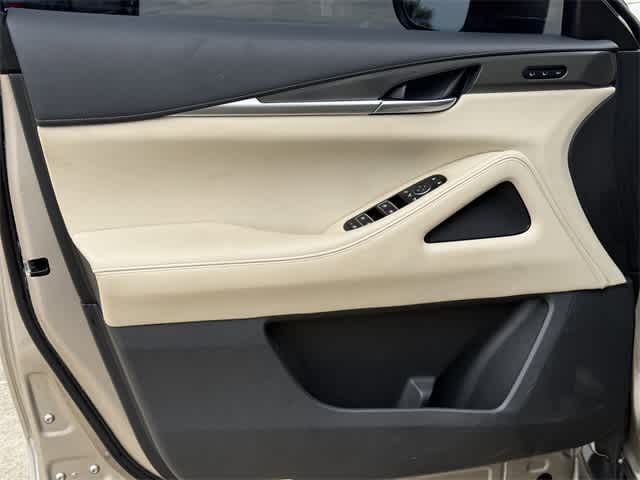 Thumbnail: 2023 INFINITI QX60 - 9