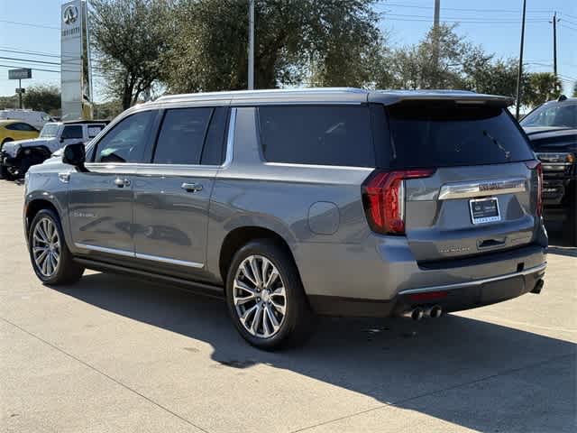 Thumbnail: 2021 GMC Yukon XL - 3