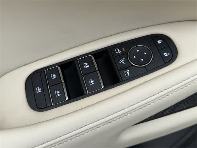 Thumbnail: 2022 INFINITI QX60 - 9