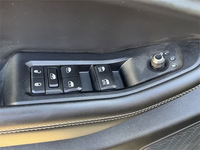 Thumbnail: 2023 Jeep Grand Cherokee - 9