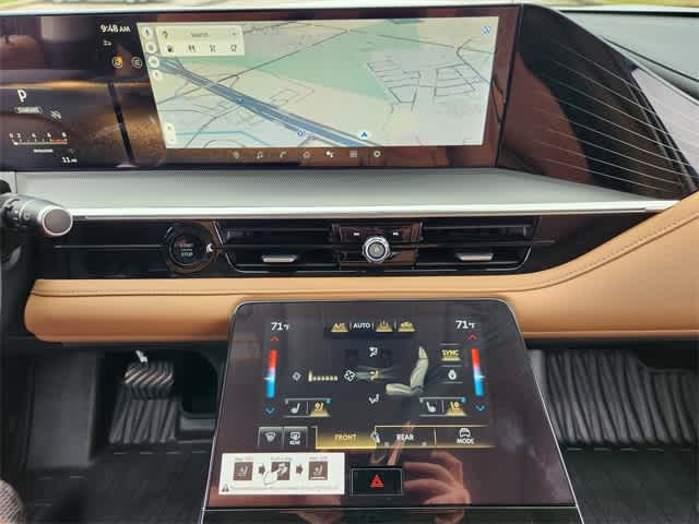 Thumbnail: 2026 INFINITI QX80 - 16