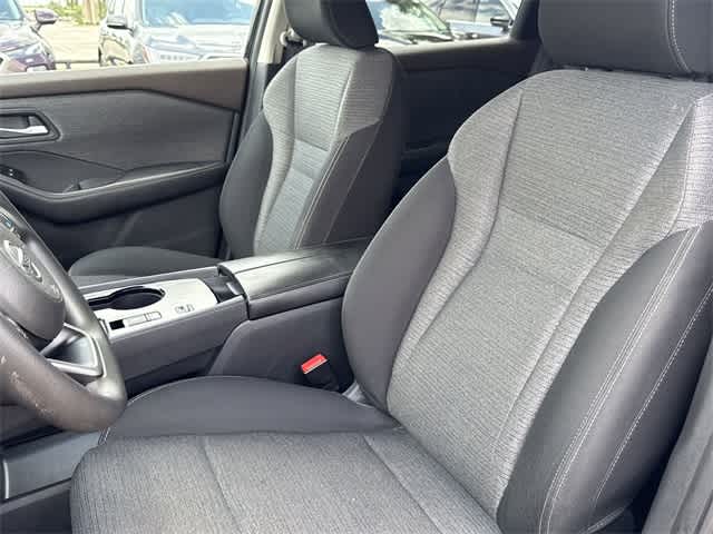 2021 Nissan Rogue SV 11