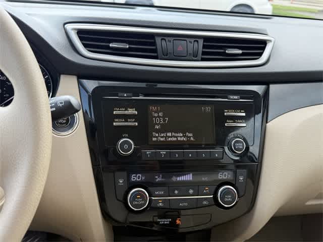 Thumbnail: 2014 Nissan Rogue - 18