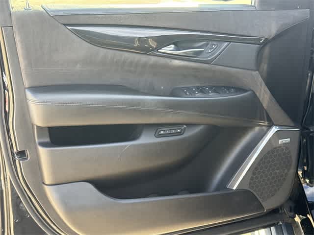 Thumbnail: 2016 Cadillac Escalade - 8