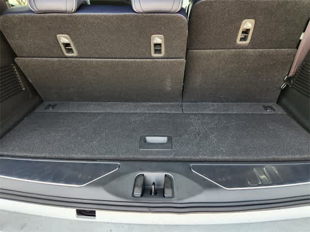 Thumbnail: 2026 INFINITI QX80 - 19