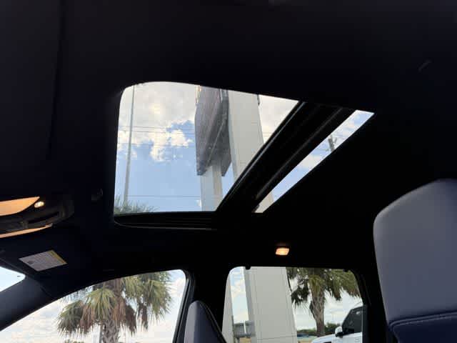 Thumbnail: 2026 INFINITI QX60 - 28