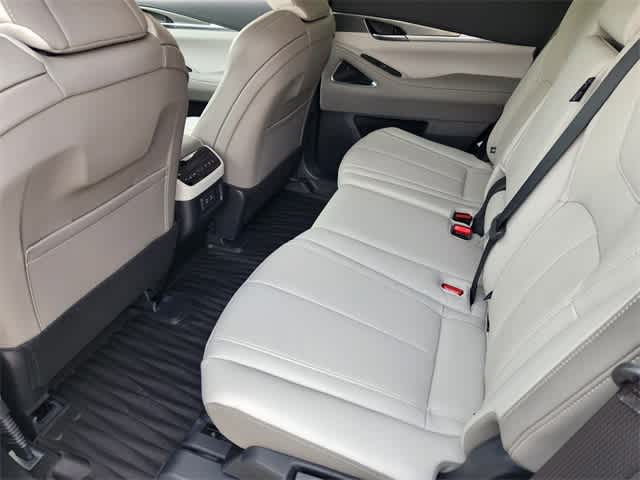 Thumbnail: 2026 INFINITI QX60 - 12