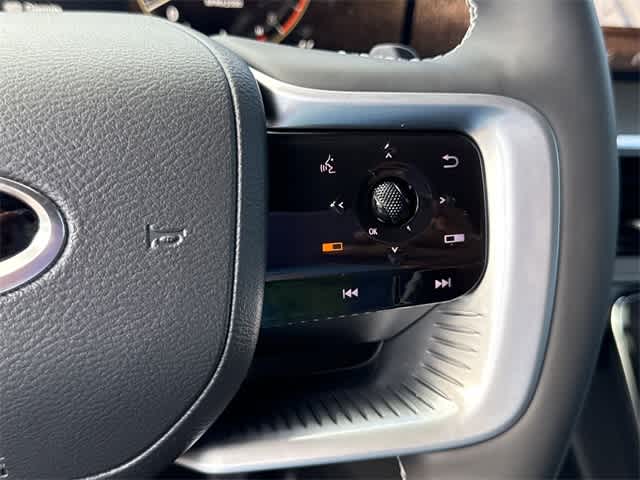 Thumbnail: 2026 INFINITI QX80 - 24