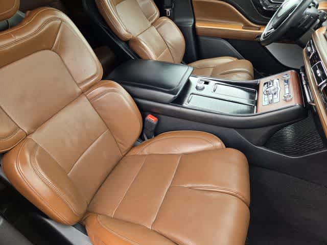 Thumbnail: 2021 Lincoln Aviator - 13