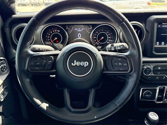 Thumbnail: 2022 Jeep Wrangler - 16