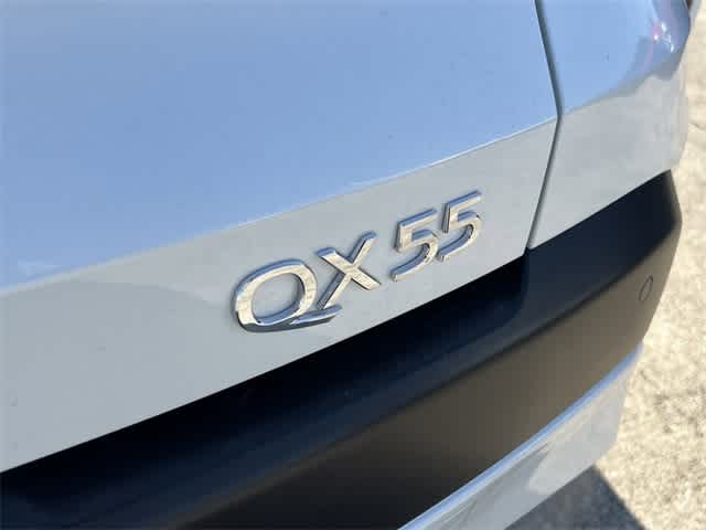 Thumbnail: 2025 INFINITI QX55 - 8
