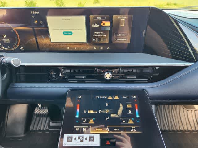 Thumbnail: 2026 INFINITI QX80 - 16