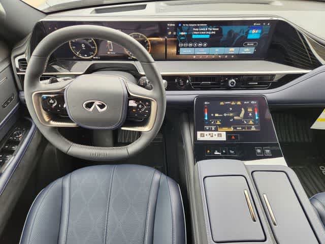 Thumbnail: 2026 INFINITI QX80 - 15