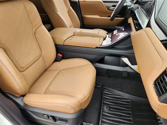 Thumbnail: 2026 INFINITI QX80 - 14