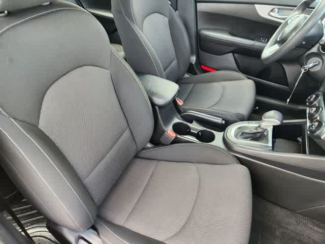 Thumbnail: 2023 Kia Forte - 14