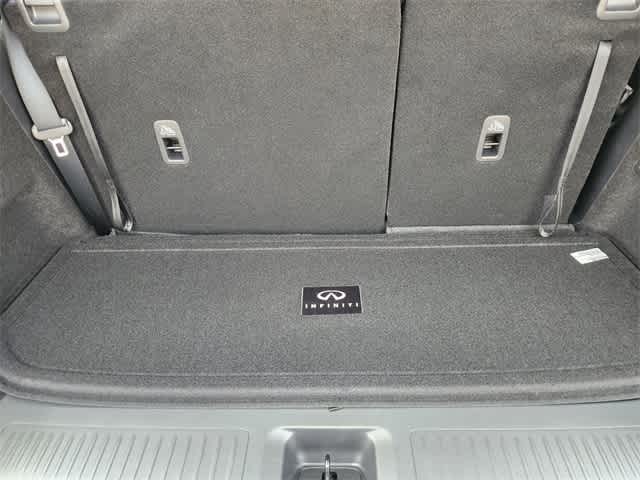 Thumbnail: 2026 INFINITI QX60 - 19