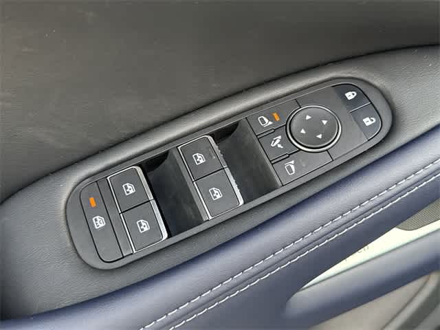 Thumbnail: 2026 INFINITI QX60 - 9