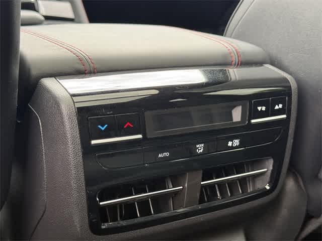 Thumbnail: 2022 Acura MDX - 18