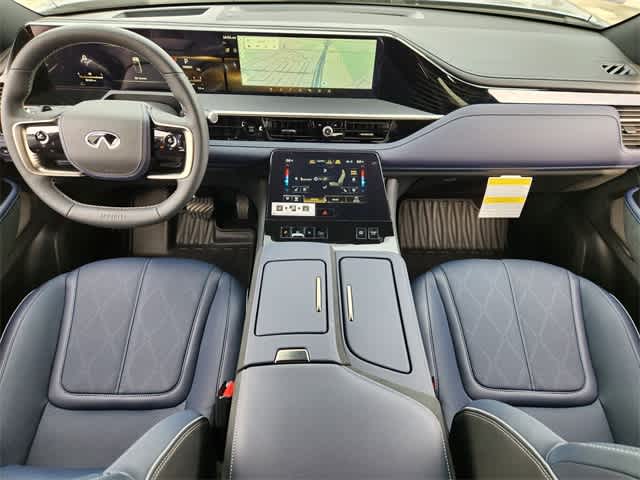 Thumbnail: 2026 INFINITI QX80 - 10