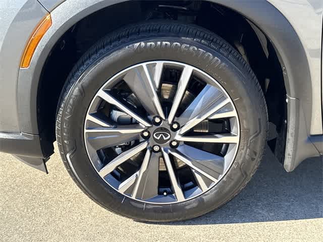 Thumbnail: 2026 INFINITI QX60 - 7