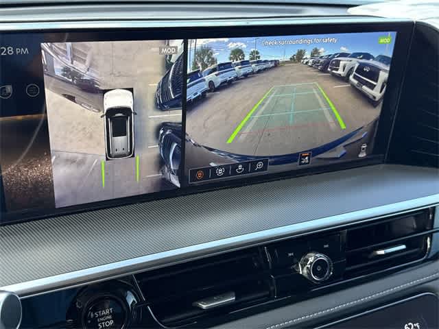 Thumbnail: 2026 INFINITI QX80 - 25