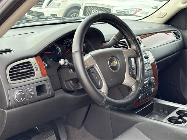 Thumbnail: 2013 Chevrolet Tahoe - 10