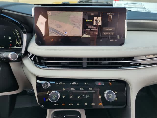 Thumbnail: 2026 INFINITI QX60 - 16