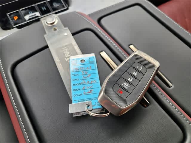 Thumbnail: 2026 INFINITI QX80 - 20