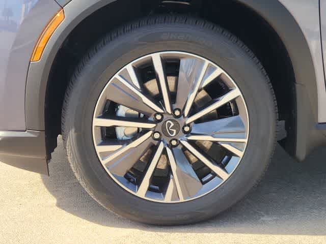 Thumbnail: 2026 INFINITI QX60 - 8