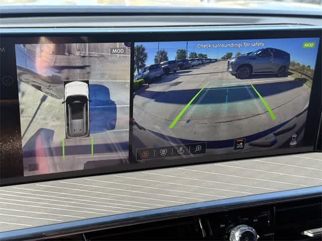 Thumbnail: 2026 INFINITI QX80 - 26