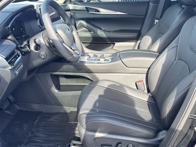 Thumbnail: 2026 INFINITI QX60 - 10