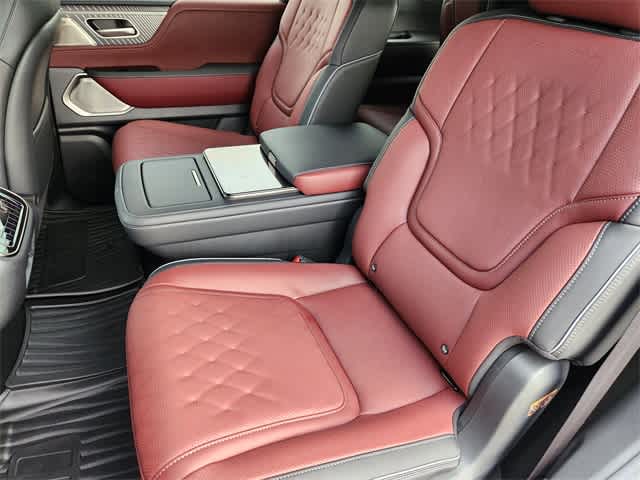 Thumbnail: 2026 INFINITI QX80 - 13