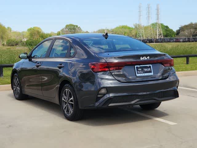 Thumbnail: 2023 Kia Forte - 4