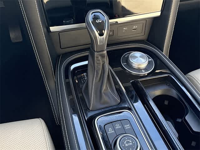 Thumbnail: 2023 INFINITI QX80 - 18