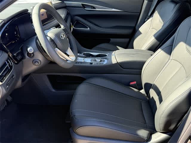 Thumbnail: 2026 INFINITI QX60 - 12