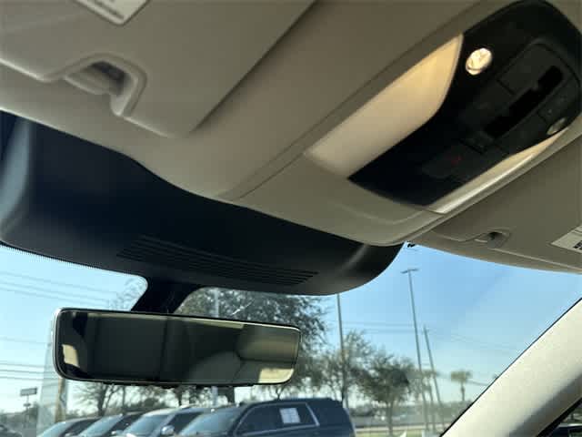 Thumbnail: 2023 INFINITI QX60 - 26