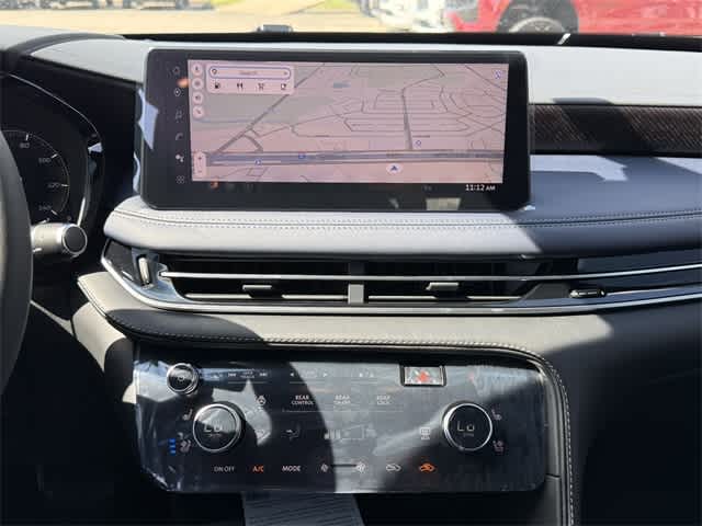 Thumbnail: 2026 INFINITI QX60 - 19