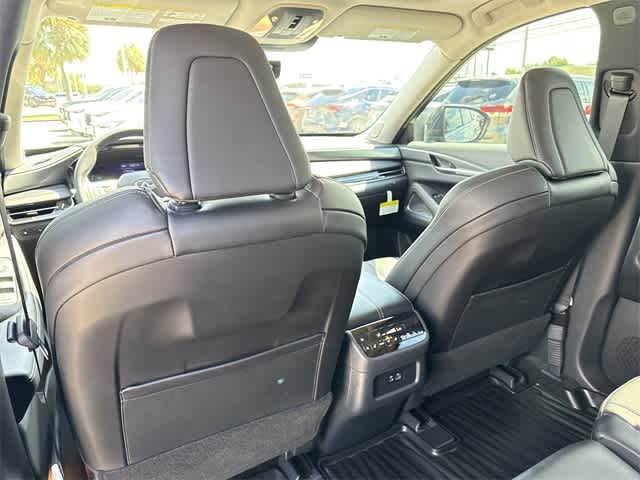 Thumbnail: 2025 INFINITI QX60 - 14