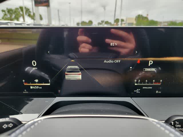 Thumbnail: 2026 INFINITI QX80 - 18