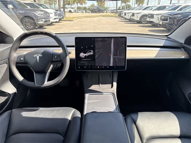 Thumbnail: 2021 Tesla Model 3 - 15