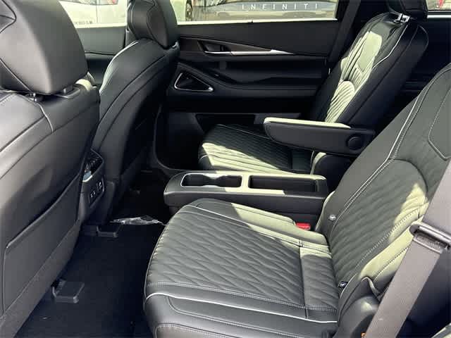 Thumbnail: 2026 INFINITI QX60 - 14