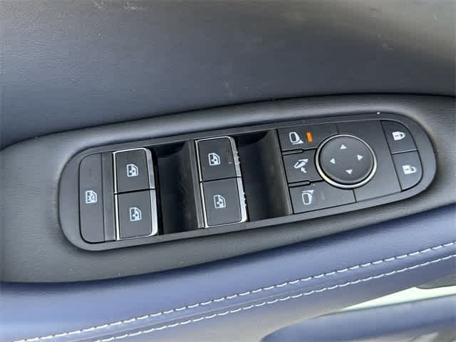 Thumbnail: 2026 INFINITI QX60 - 9