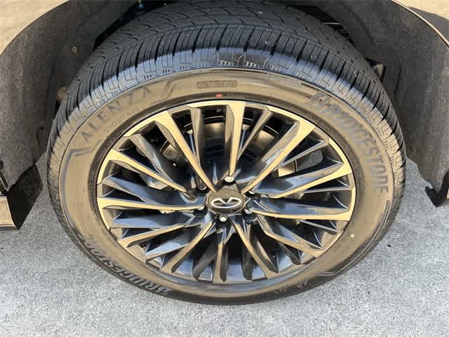 Thumbnail: 2025 INFINITI QX80 - 6