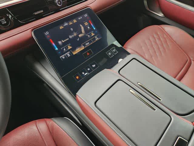 Thumbnail: 2025 INFINITI QX80 - 17