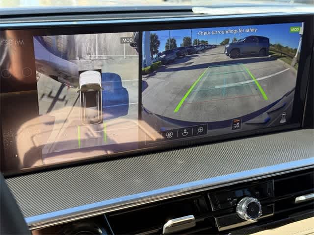 Thumbnail: 2026 INFINITI QX80 - 26