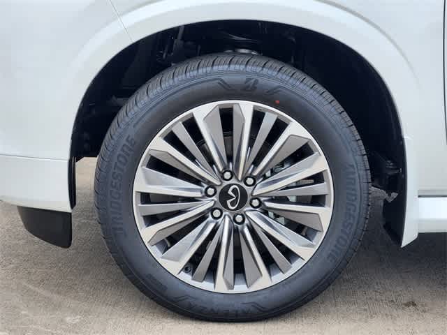 Thumbnail: 2026 INFINITI QX80 - 8