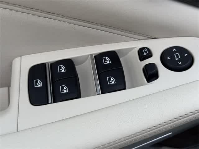 Thumbnail: 2020 BMW X5 - 8