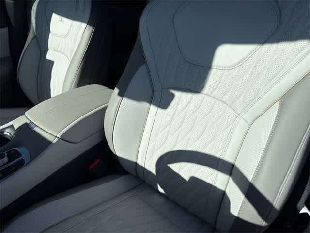 Thumbnail: 2026 INFINITI QX60 - 13