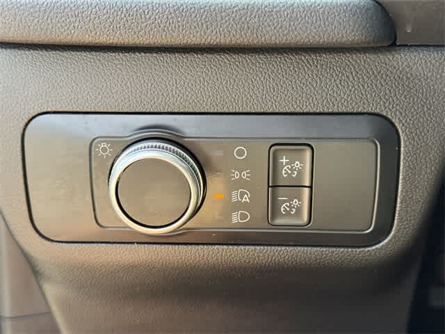 Thumbnail: 2022 Ford Escape - 25